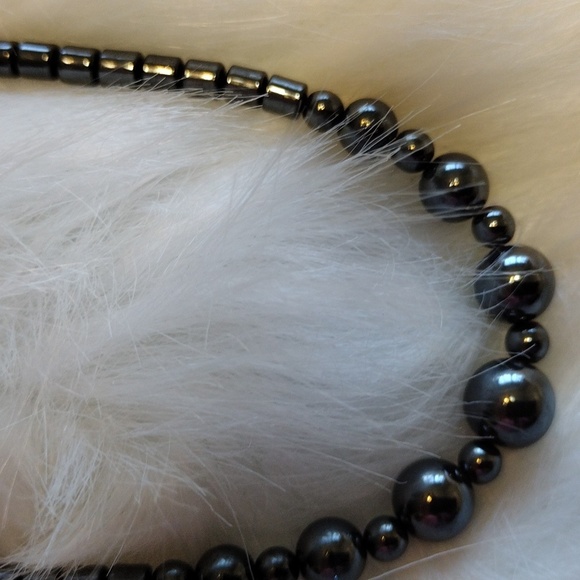 Hematite Necklace - Picture 2 of 8